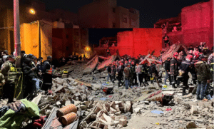 فاجعة انهيار عمارتين بفاس: 22 وفاة و16 مصاباً وسط أسئلة ملحّة حول معايير البناء والسلامة