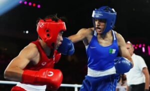 ترامب يستحضر نزال إيمان خليف للسخرية من ملاكمة إيطالية