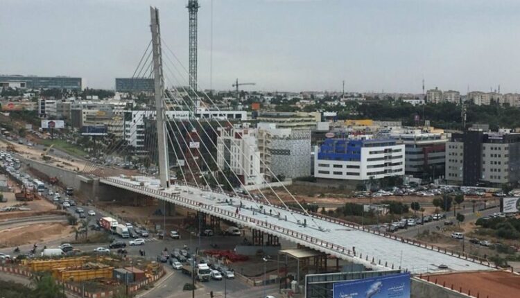 "هدر للمال العام".. حركة بيئية تعارض إضاءة قنطرة مدخل الدار البيضاء