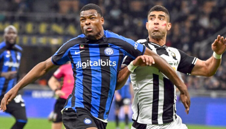 بعد غياب اضطراري.. آدم مسينة يعود للمستطيل الأخضر