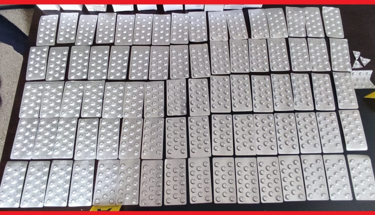 في قضية حيازة وترويج مواد طبية مهربة توقيف سيدة وشقيقيها بتزنيت