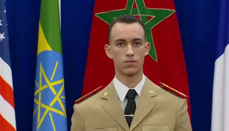 مولاي الحسن يترأس حفل تخرج فوج السلك العالي للدفاع وفوج سلك الأركان